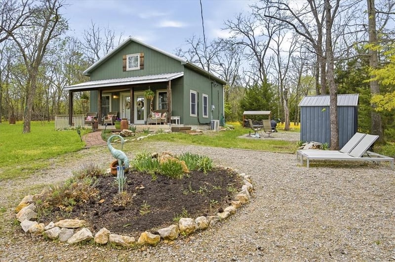 57 Shadow Ln, Linn Valley, KS 66040