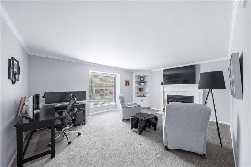 4300 W 125th Ter, Leawood, KS 66209
