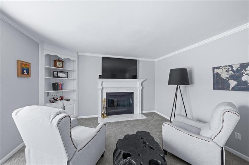 4300 W 125th Ter, Leawood, KS 66209
