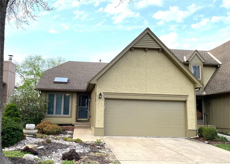 8310 120th Ter, Overland Park, KS 66213