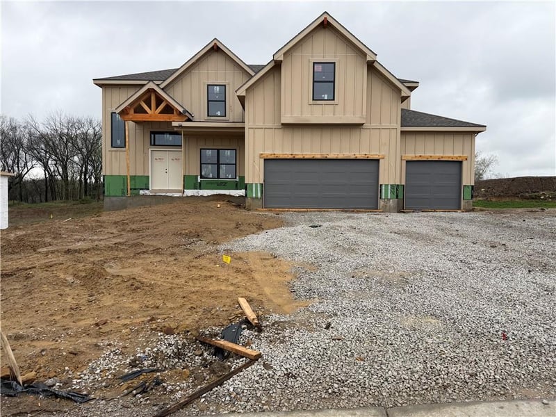 8218 90th Ter, Kansas City, MO 64153