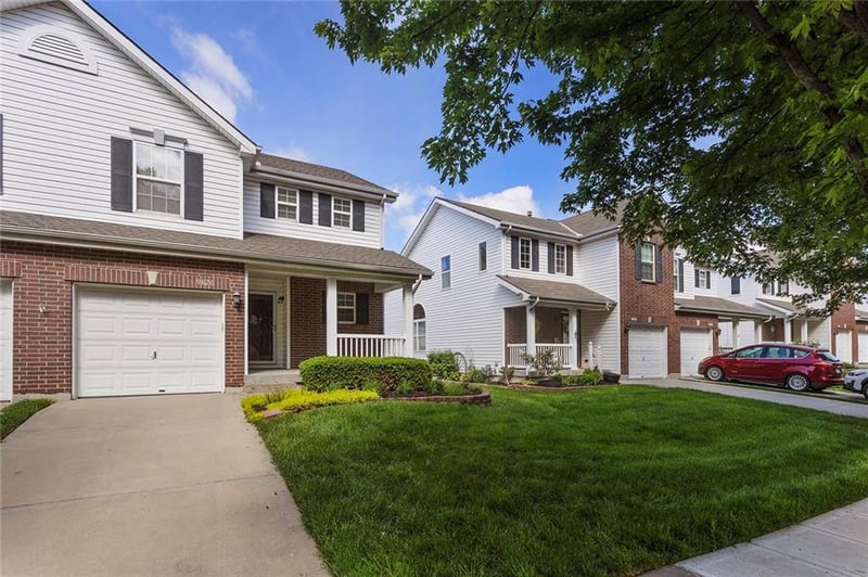 9826 Home Ave, Kansas City, MO 64157