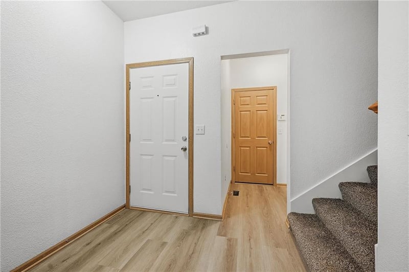 3320 103rd Pl, Kansas City, KS 66109