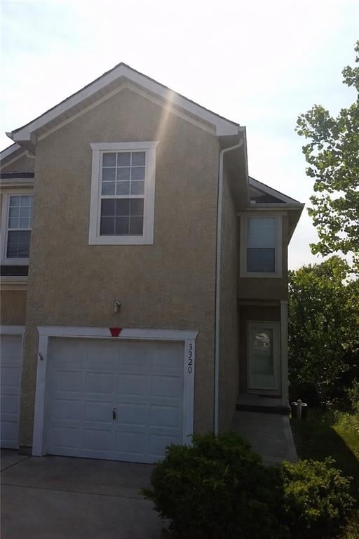 3320 103rd Pl, Kansas City, KS 66109