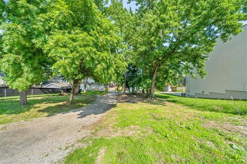 1817 Mercier St, Kansas City, MO 64108