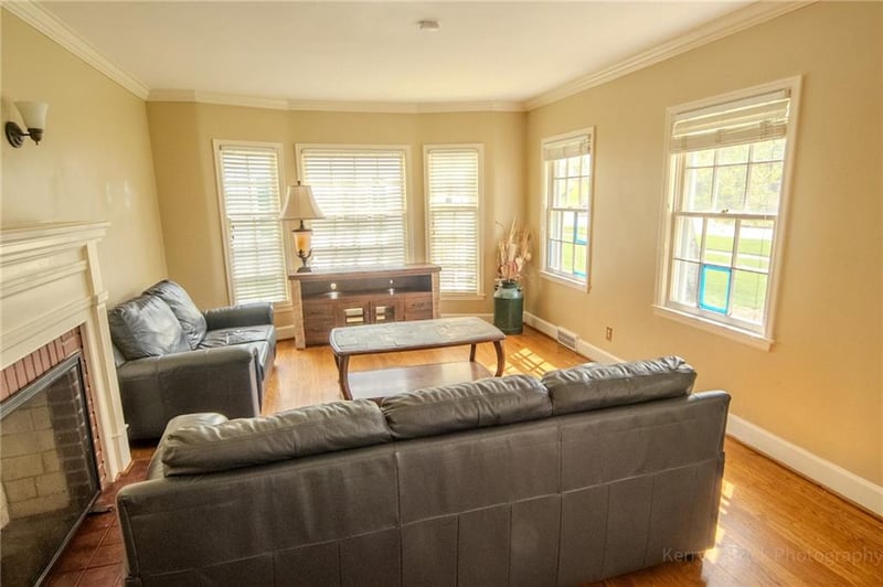 2845 Mitchell Ave, St Joseph, MO 64507