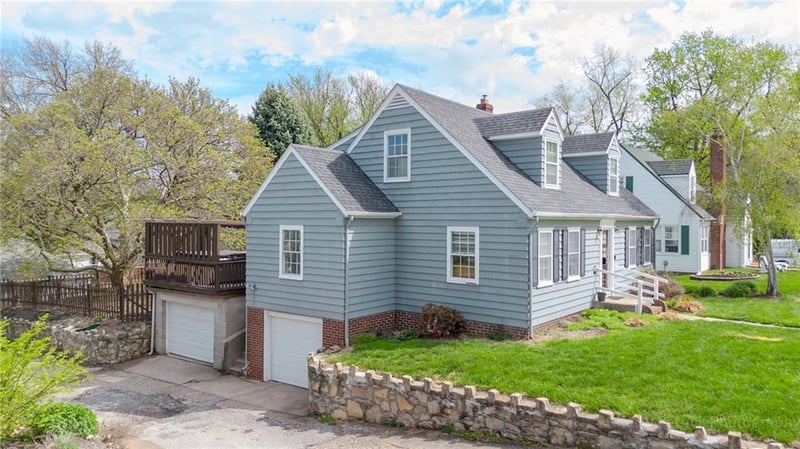 2845 Mitchell Ave, St Joseph, MO 64507