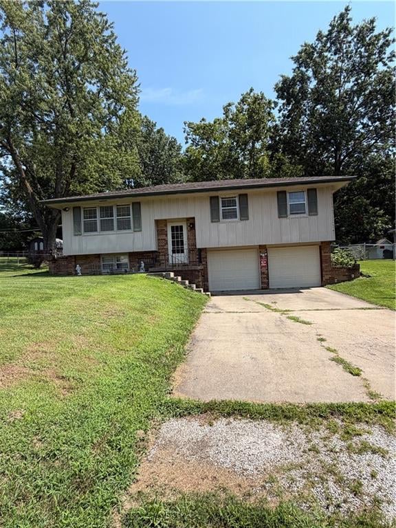 2607 NW Powderhorn Dr, Kansas City, MO 64154