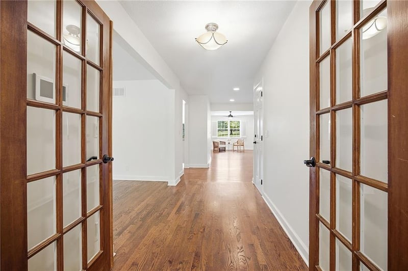 9348 Hardy Dr, Overland Park, KS 66212