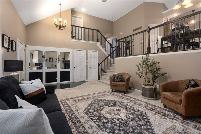 1550 Dover Ct, Liberty, MO 64068