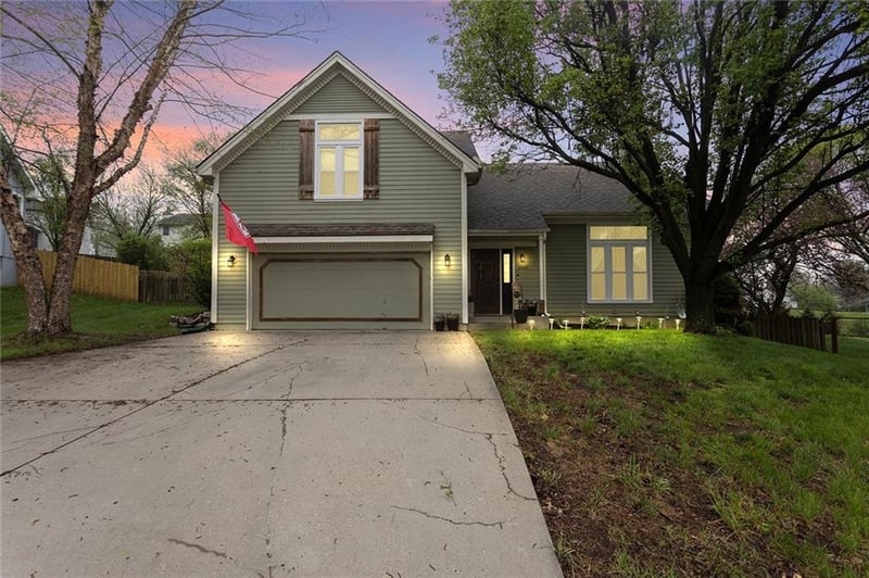 1550 Dover Ct, Liberty, MO 64068