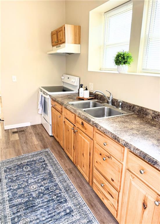 1806 22nd St, St Joseph, MO 64505