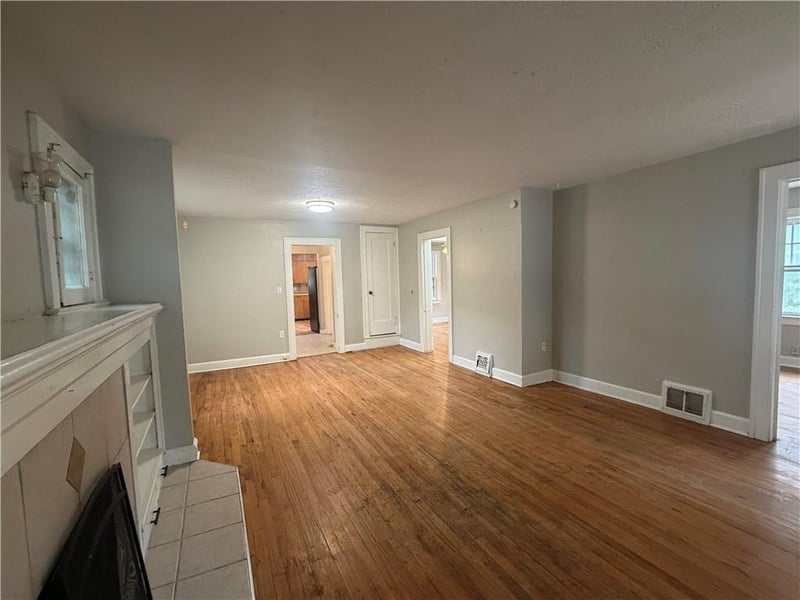 918 Liberty St, Independence, MO 64050