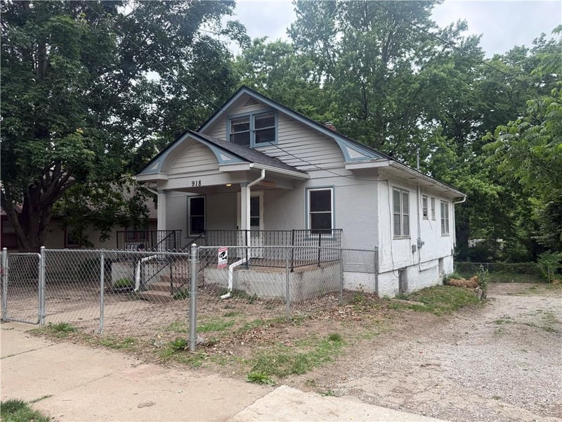 918 Liberty St, Independence, MO 64050