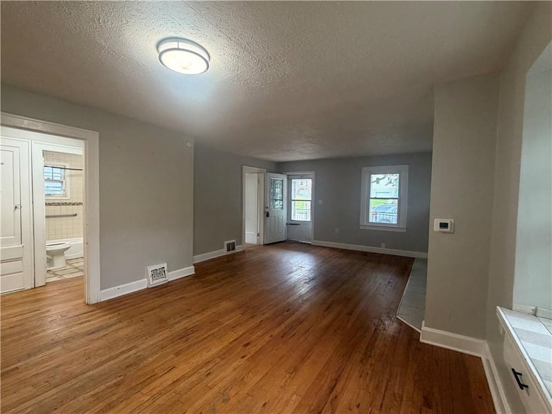 918 Liberty St, Independence, MO 64050