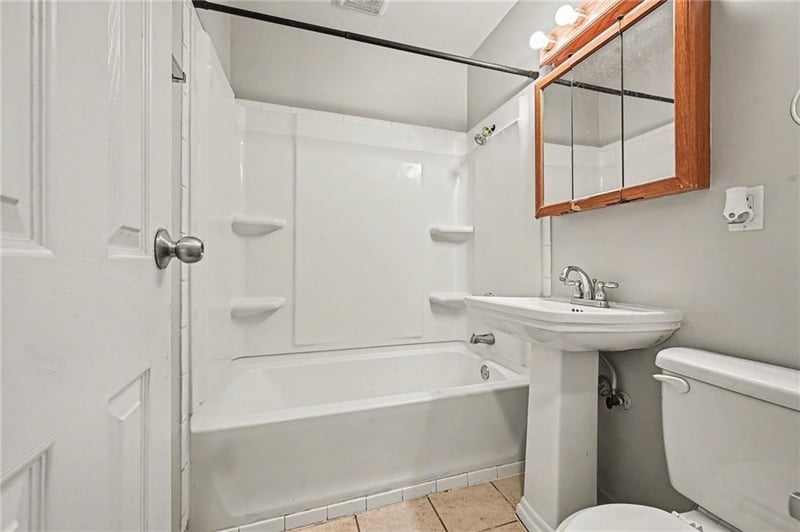 7917 56th St, Kansas City, MO 64119