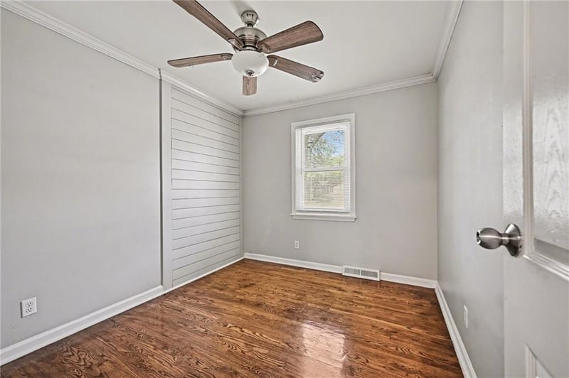 7917 56th St, Kansas City, MO 64119