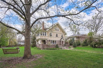 801 56th St, Kansas City, MO 64113