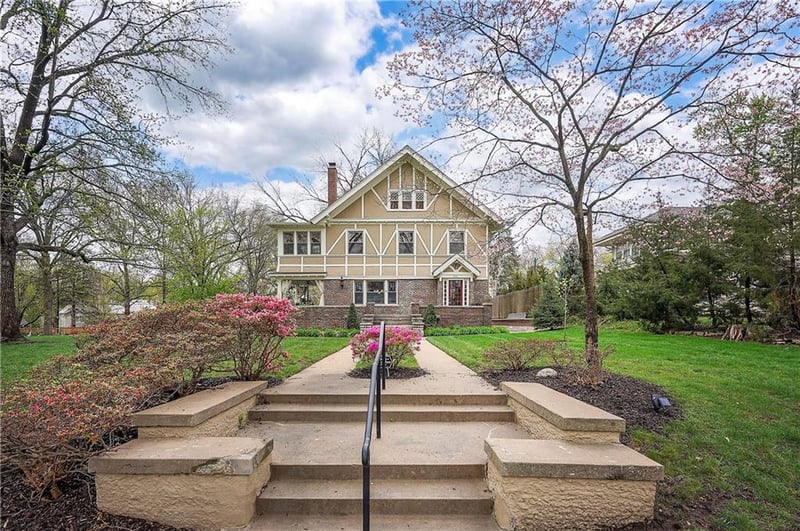 801 W 56th St, Kansas City, MO 64113