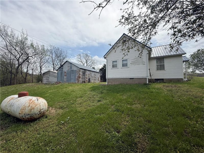 13371 Ks Highway 7 Hw, Mound City, KS 66056