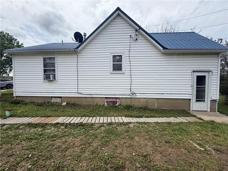 13371 Ks Highway 7 Hw, Mound City, KS 66056