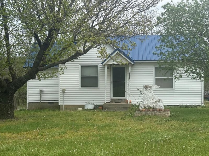 13371 Ks Highway 7 Hw, Mound City, KS 66056