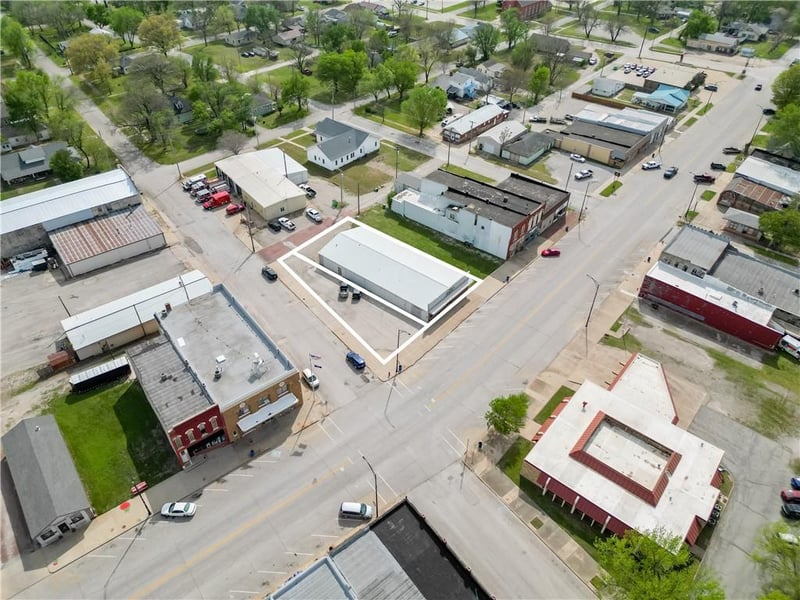 203 Main St, Cherryvale, KS 67335
