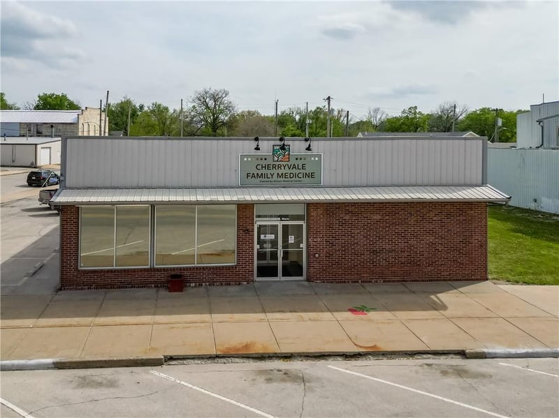 203 Main St, Cherryvale, KS 67335