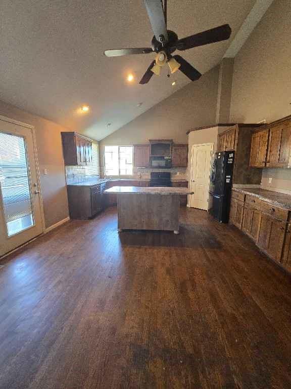 4000 Cades Cv, Leavenworth, KS 66048