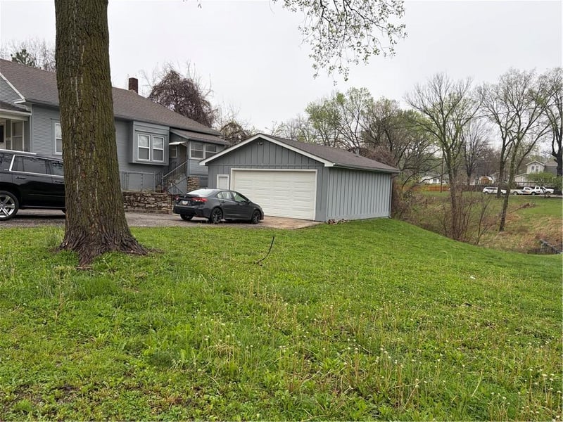 3200 Freeman Ave, Kansas City, KS 66102