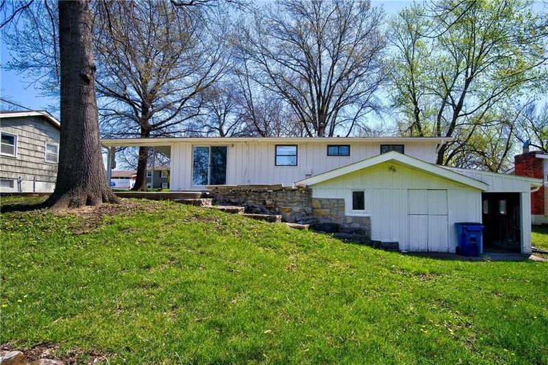 5916 Michigan Ave, Kansas City, MO 64118