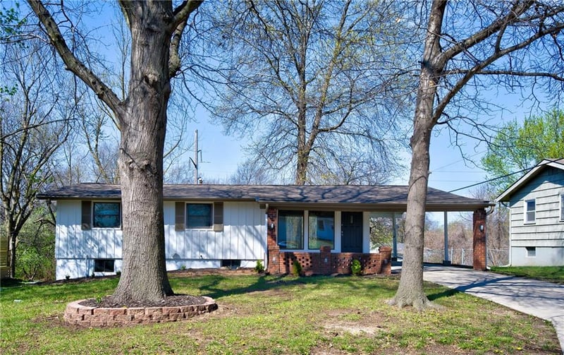 5916 Michigan Ave, Kansas City, MO 64118