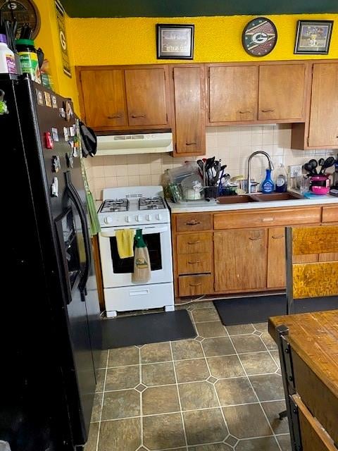 4615 Melody Ln, Kansas City, KS 66106