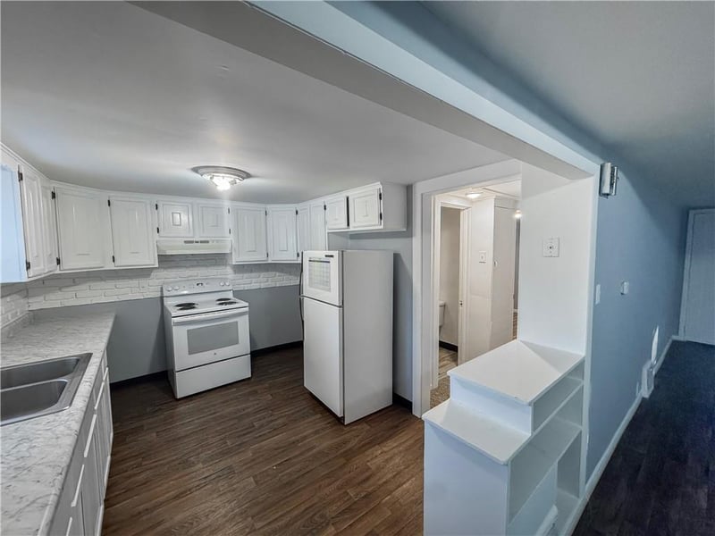 930 Stone St, Independence, MO 64050