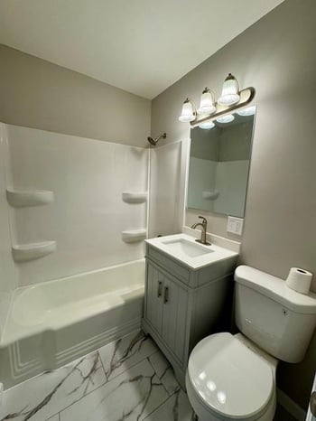 3835 Denver Ave, Kansas City, MO 64117