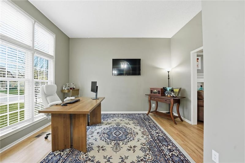 12402 Mastin St, Overland Park, KS 66213