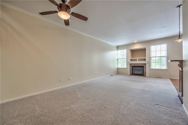 16164 Linden St, Overland Park, KS 66085