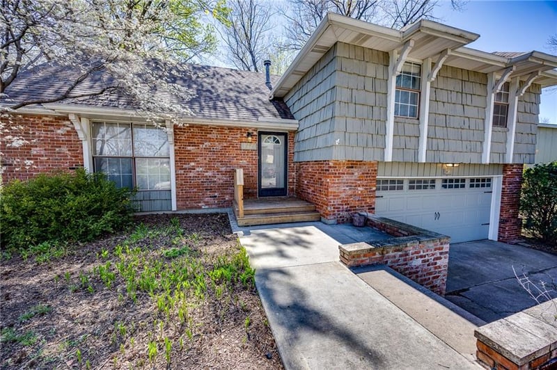 3421 10th Pl, Lawrence, KS 66049