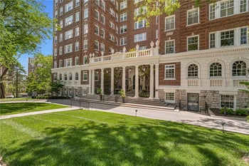 4618 Warwick Blvd #6C, Kansas City, MO 64112