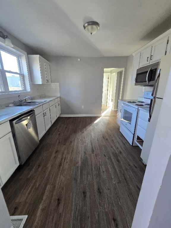 313 Kay St, Lansing, KS 66043