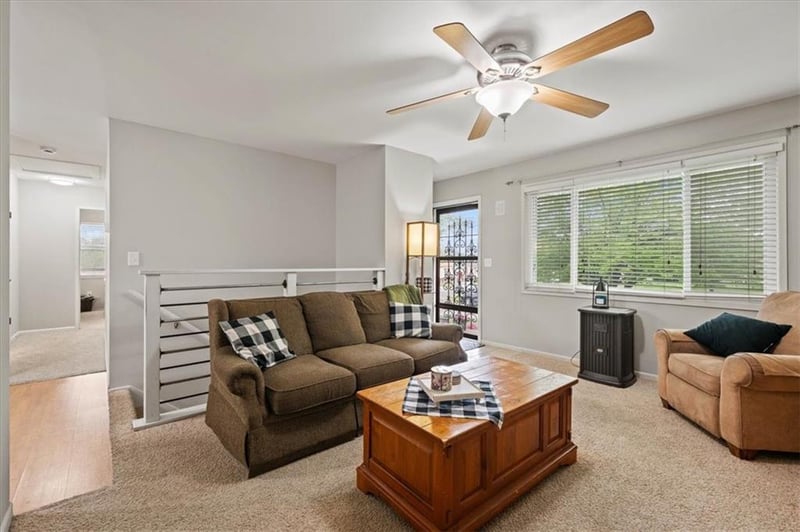 6437 Mercier St, Kansas City, MO 64118