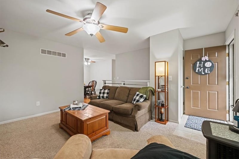 6437 Mercier St, Kansas City, MO 64118