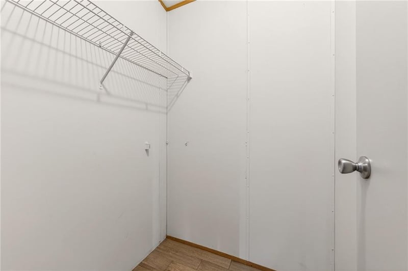 8205 E 255th Ter, Freeman, MO 64746