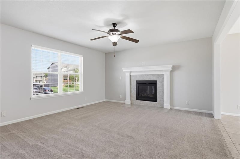 513 Bud Ln, Belton, MO 64012