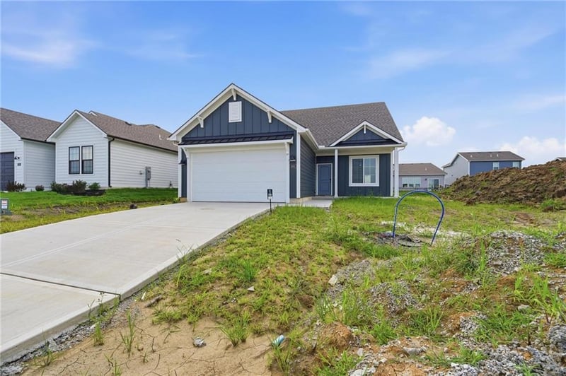 3001 96th Ter, Kansas City, MO 64154