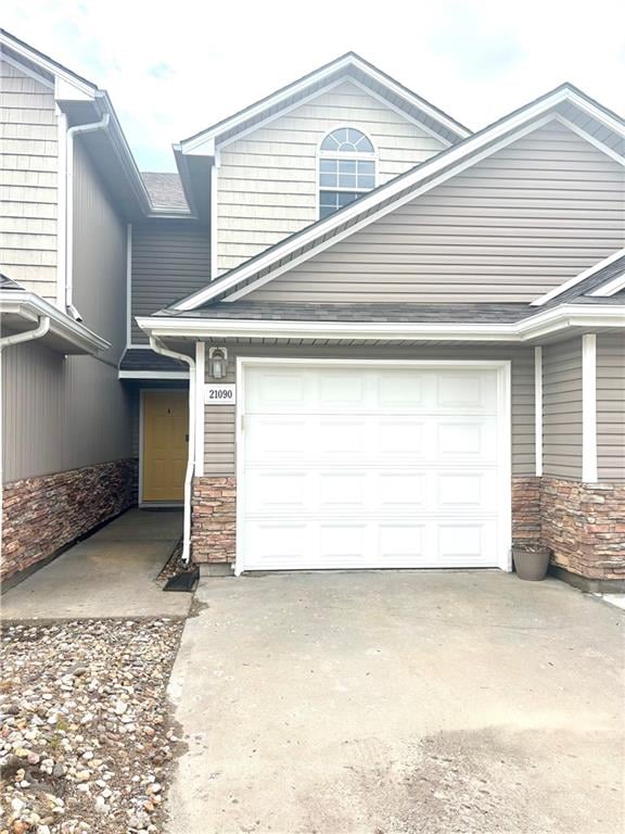 21090 Millridge St, Spring Hill, KS 66083