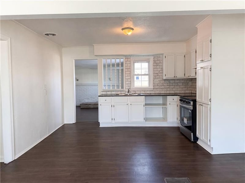 410 B St, Belton, MO 64012