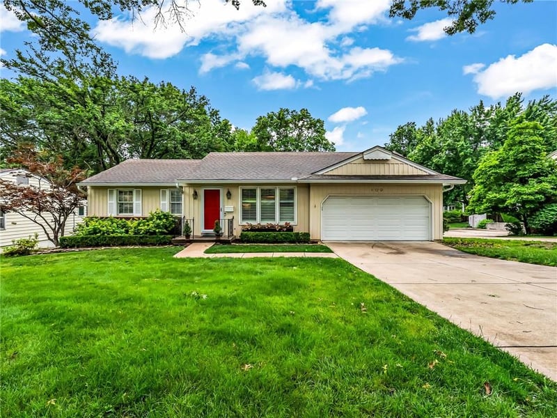 409 108 Ter, Kansas City, MO 64131