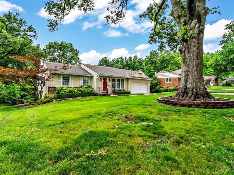 409 108 Ter, Kansas City, MO 64131