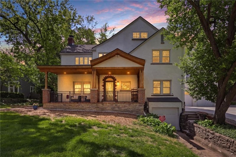 709 W 50th St, Kansas City, MO 64112